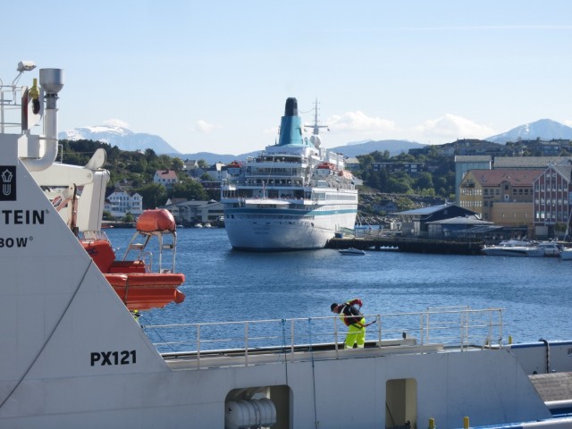 Hurtigruten_2015-06-27_16-58
